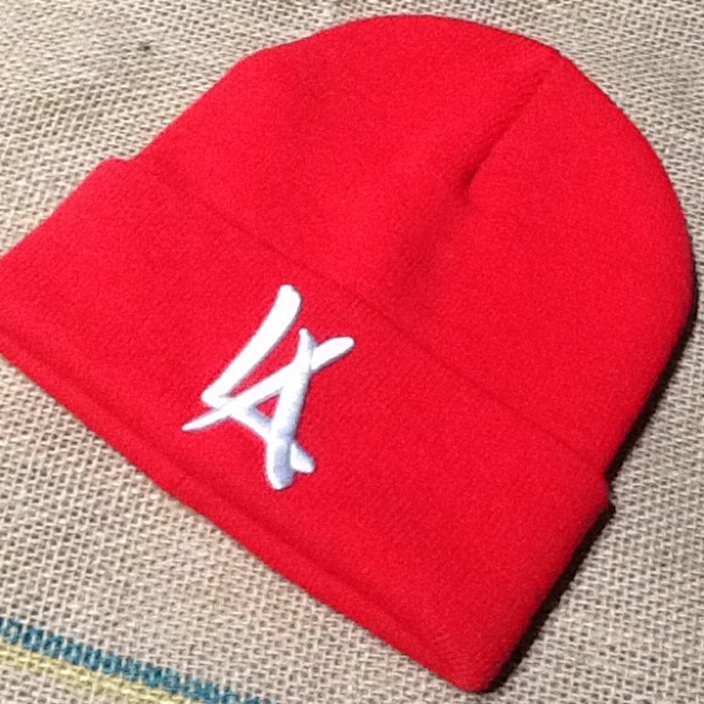 NWOT LA Unisex Beanie